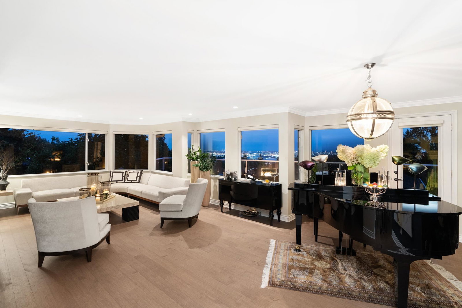 Listing Image 10