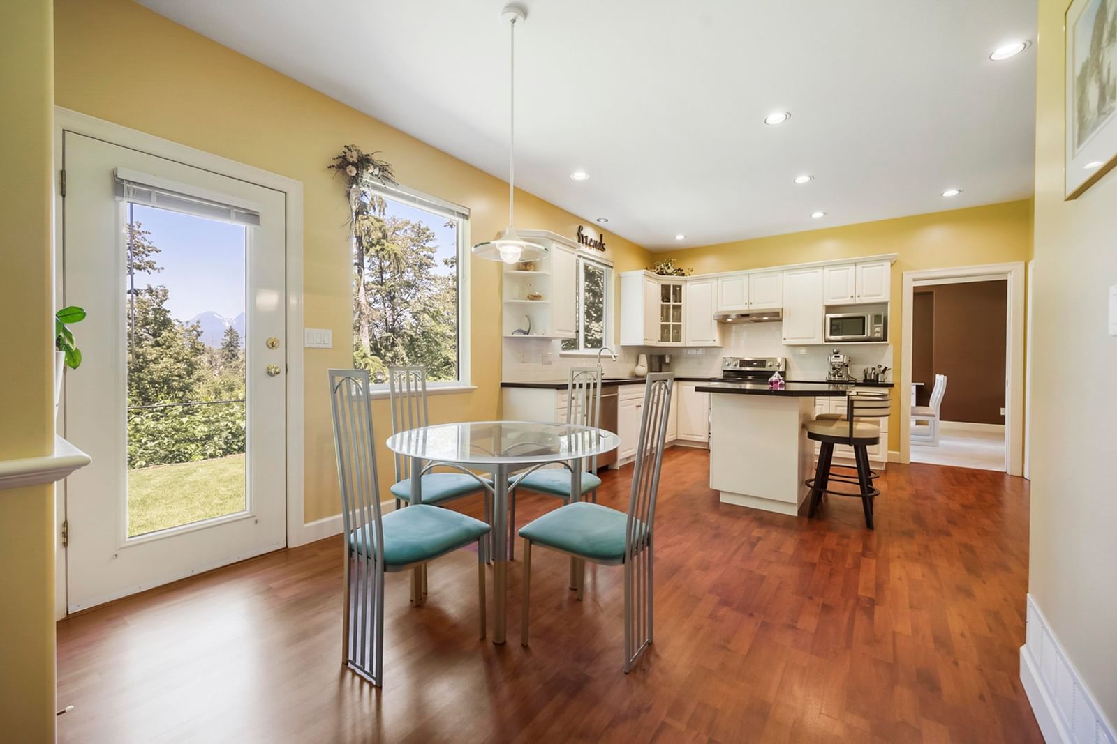 Listing Image 13