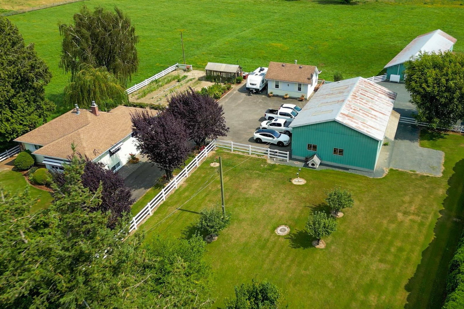 Listing Image 8
