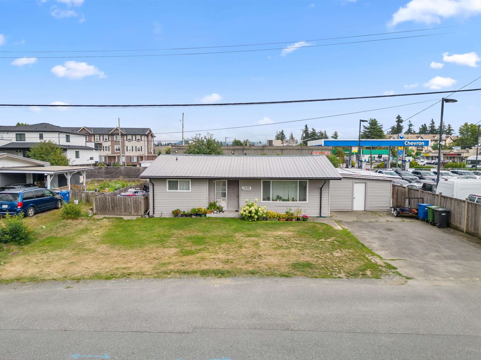 Listing Image 5