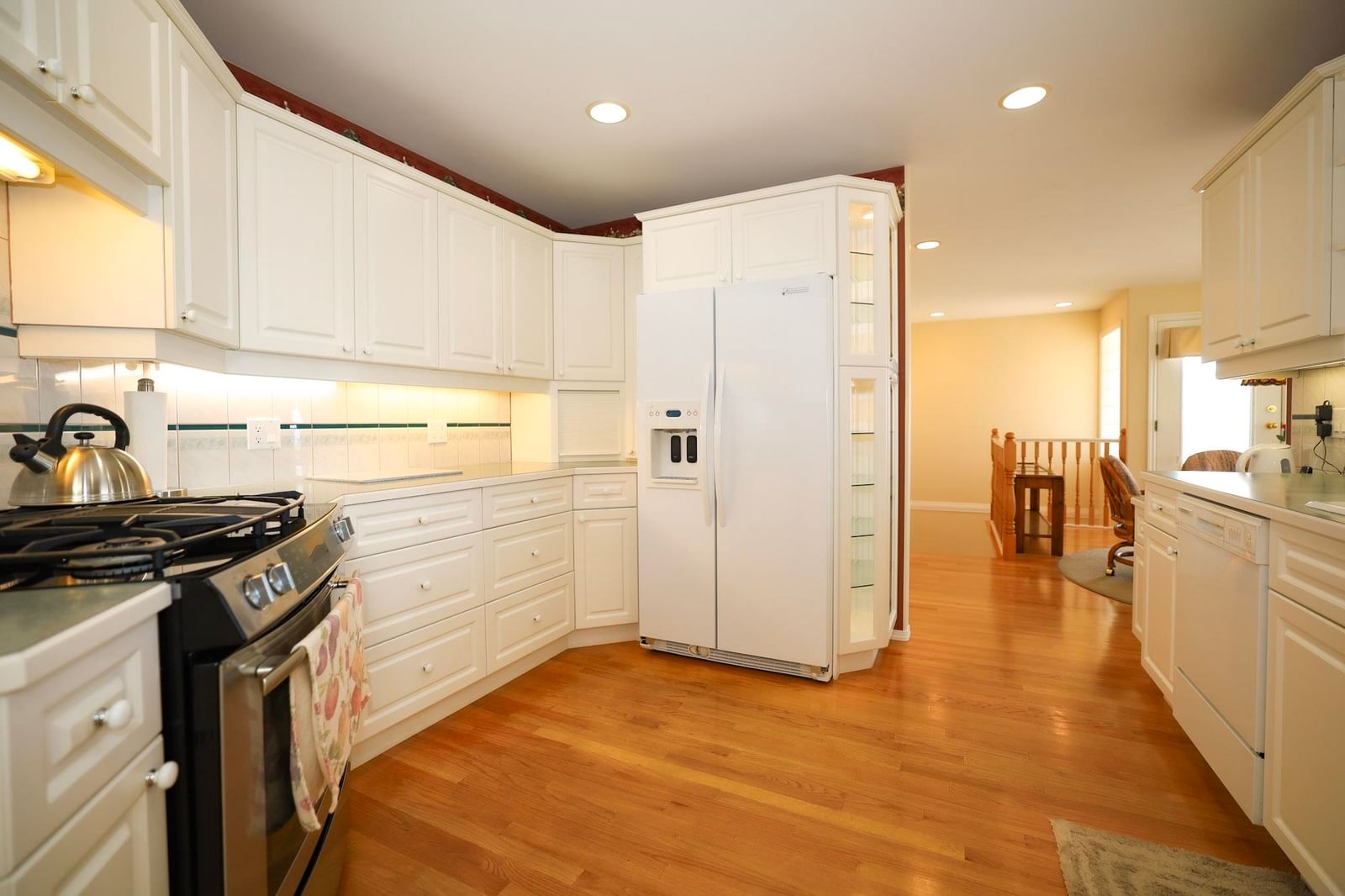 Listing Image 13