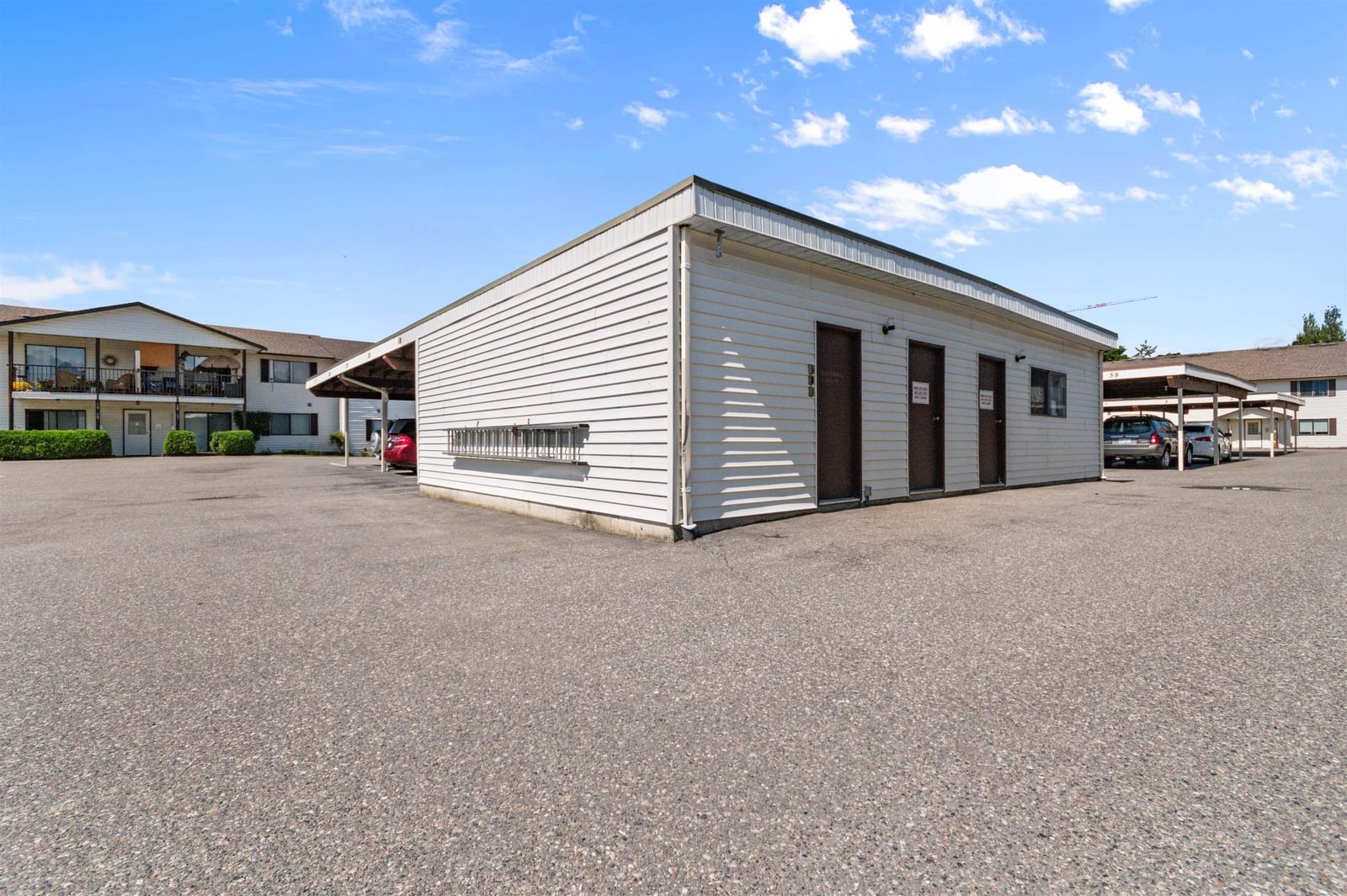 Listing Image 27