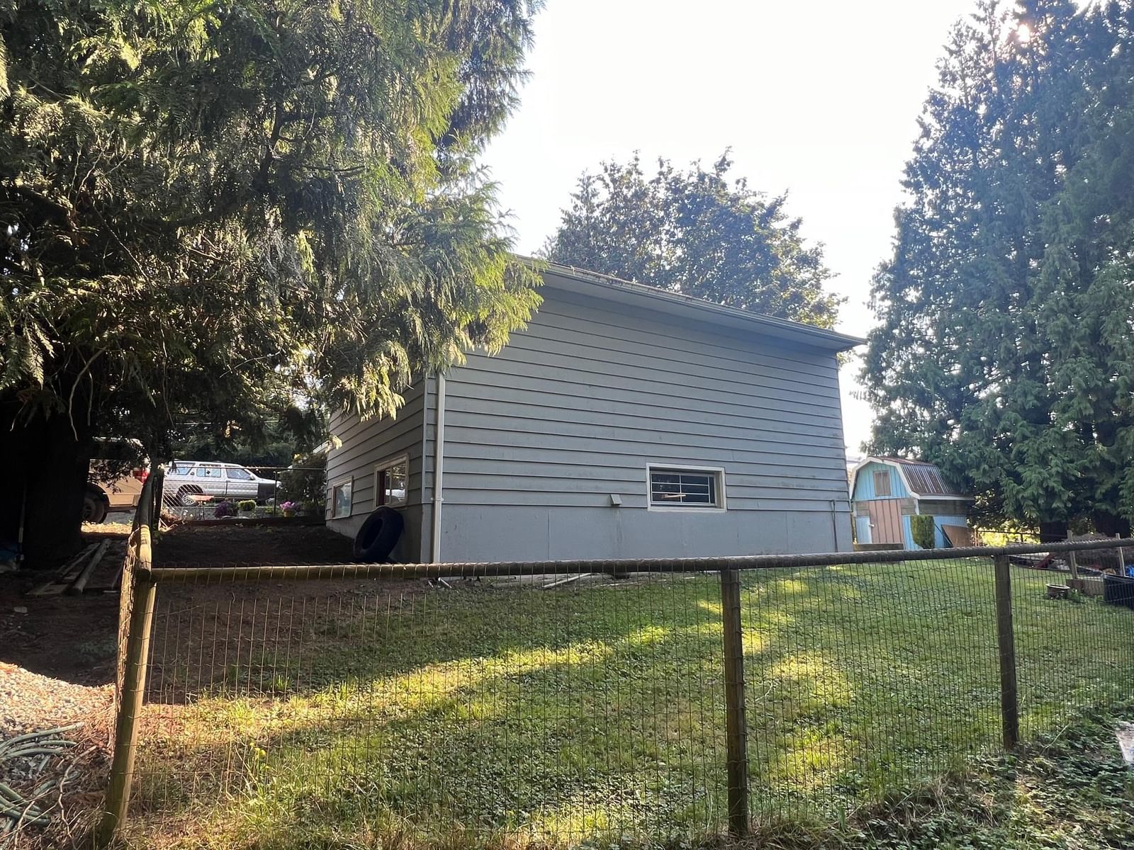 Listing Image 10