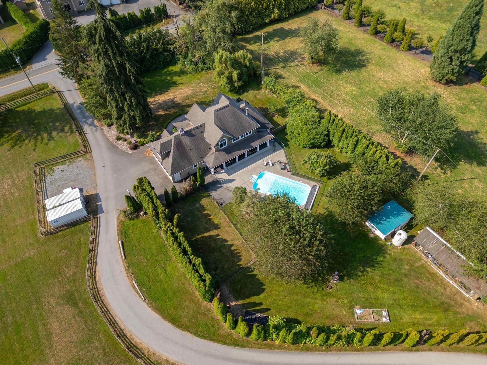 Listing photo 5