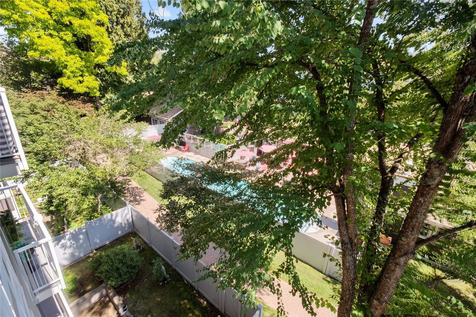 Listing Image 16