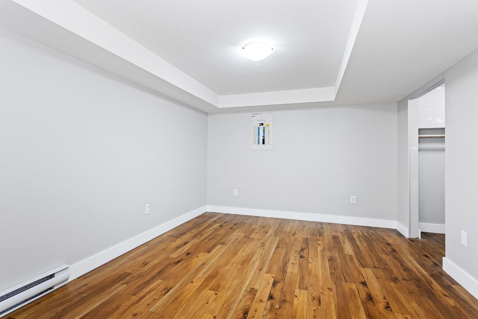 Listing Image 33