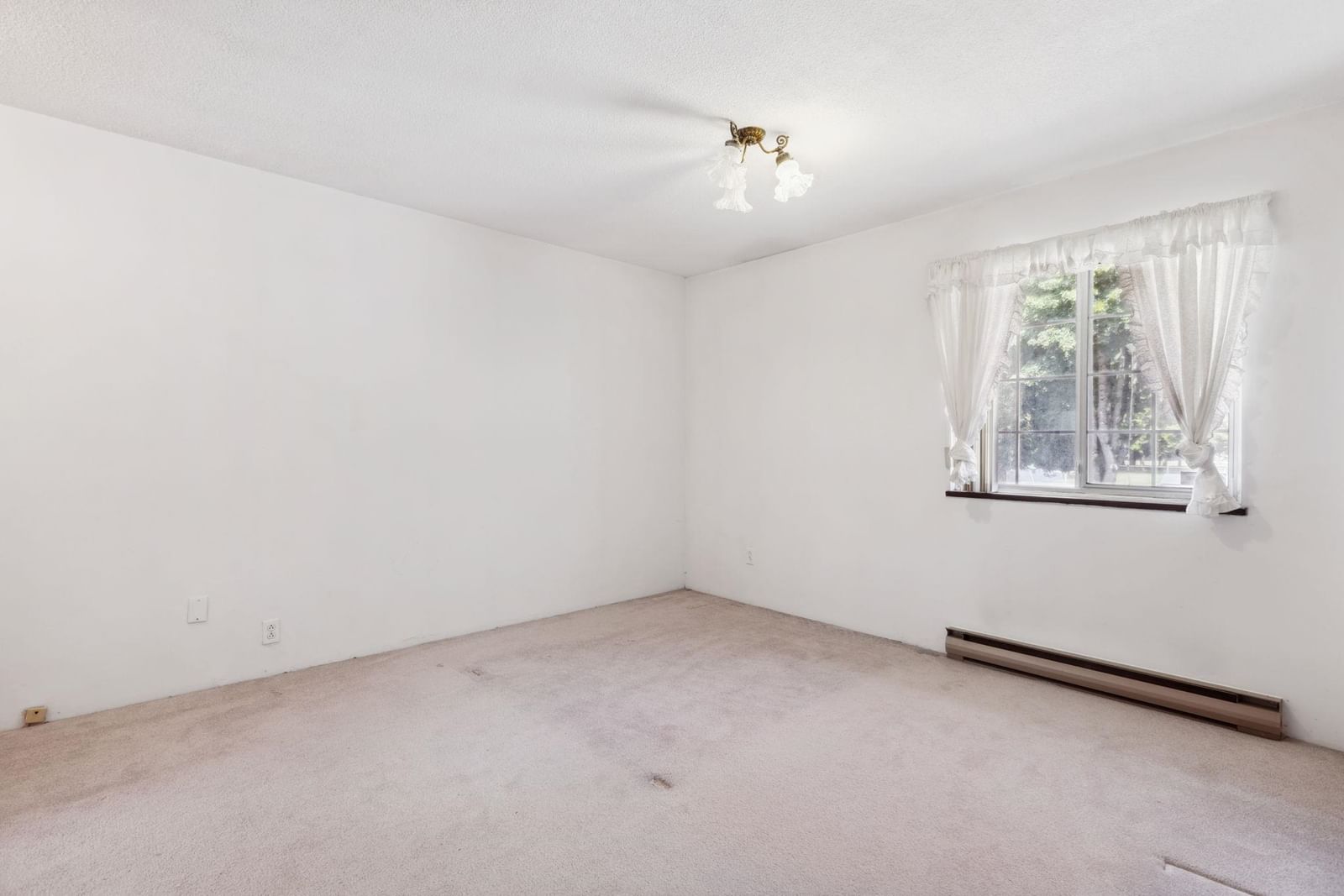 Listing Image 30