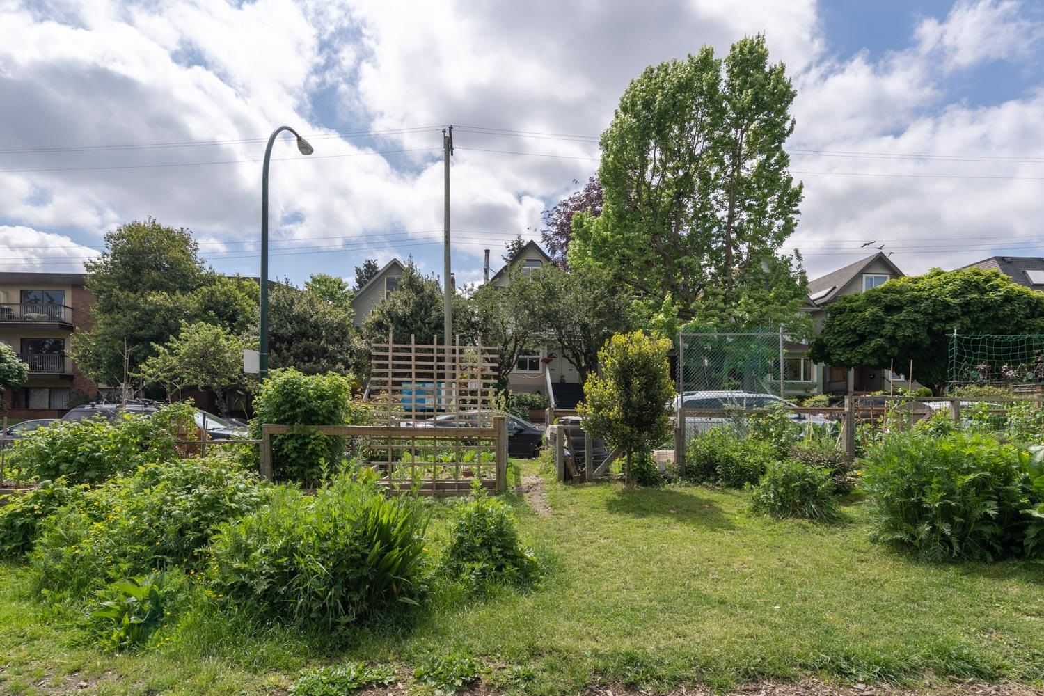 Listing Image 23