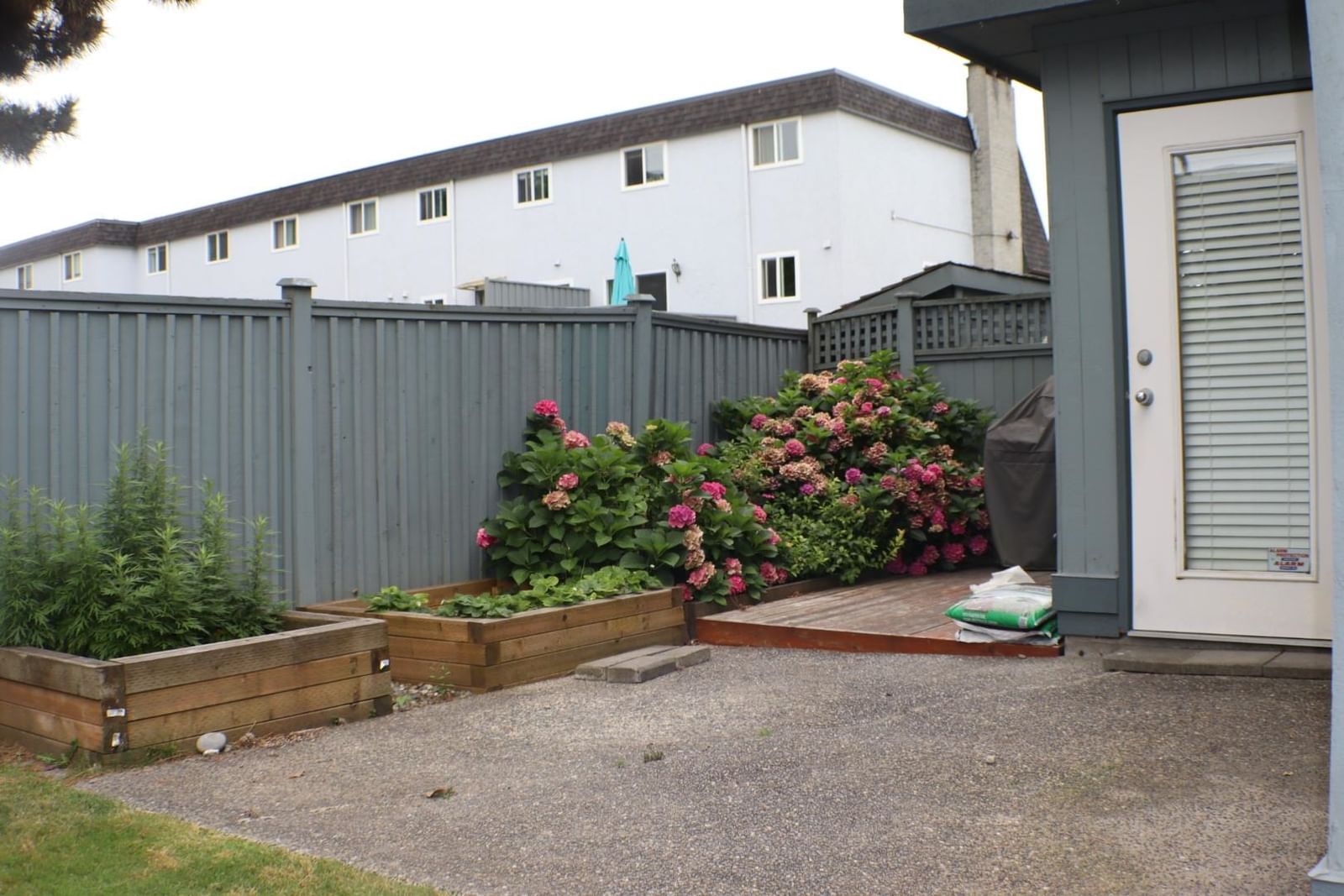Listing Image 32