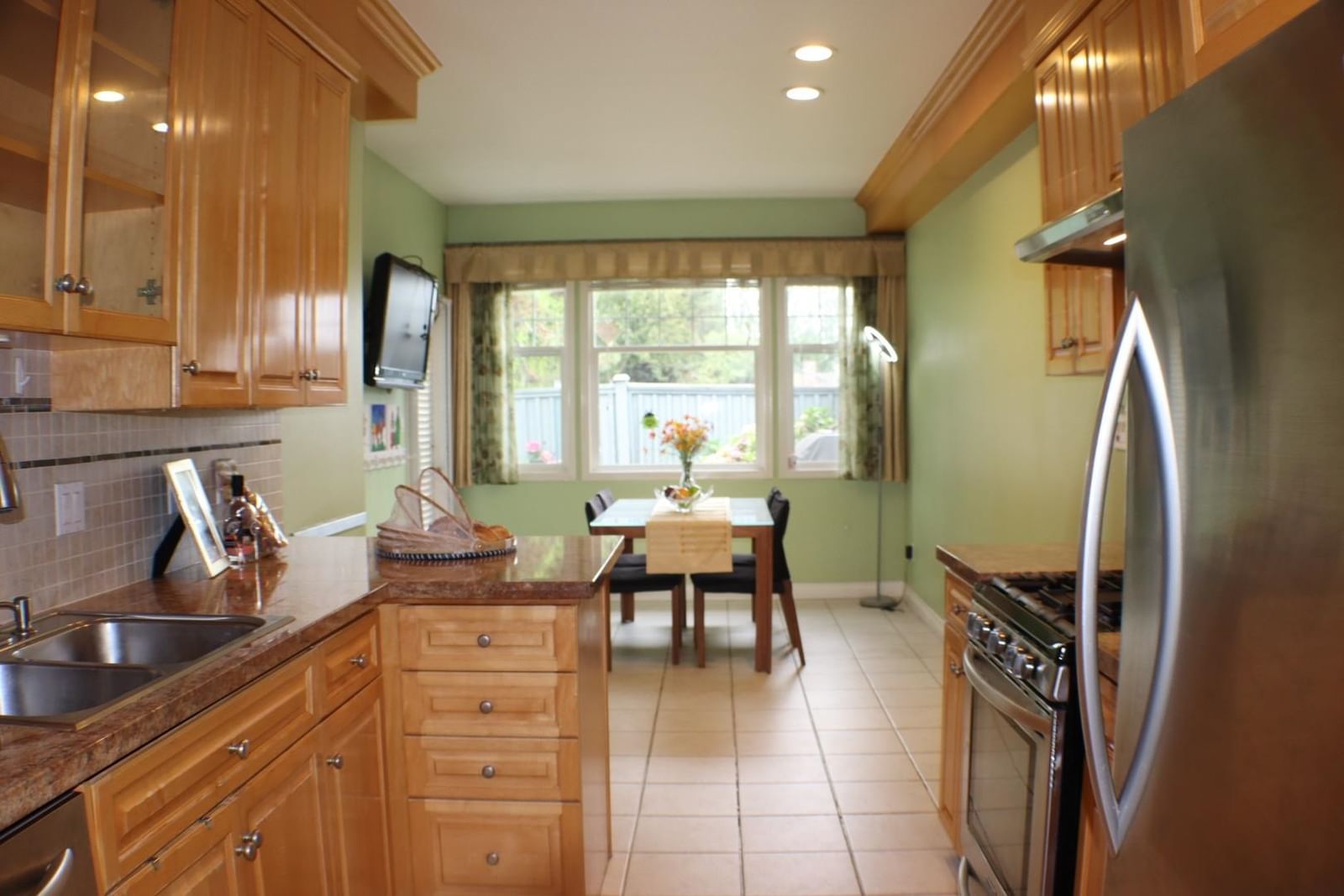 Listing Image 9