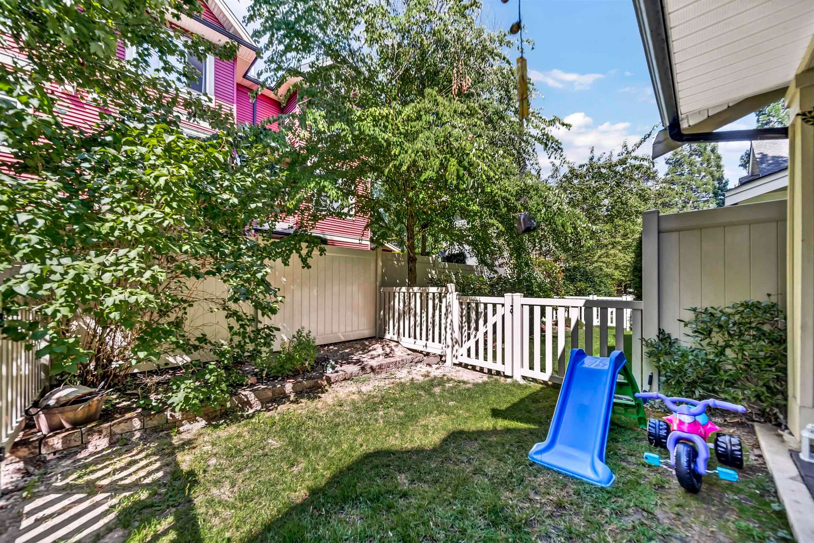 Listing Image 27