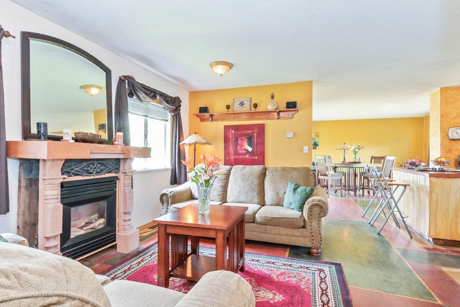 Listing Image 5