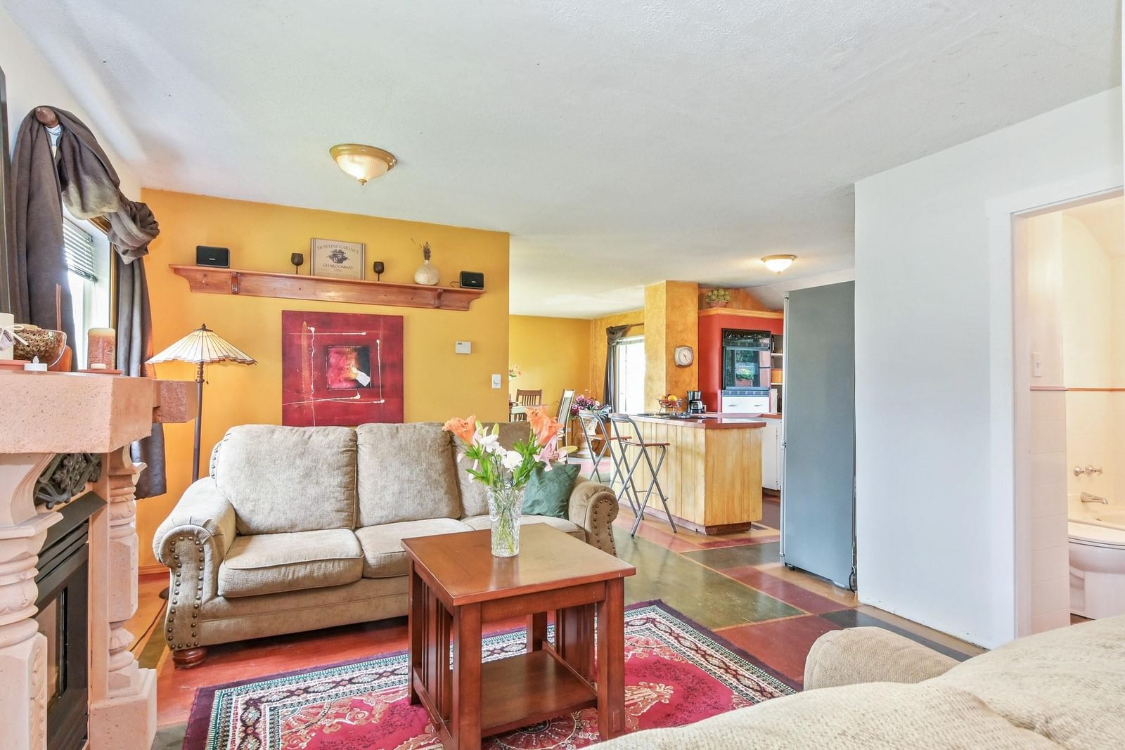 Listing Image 6