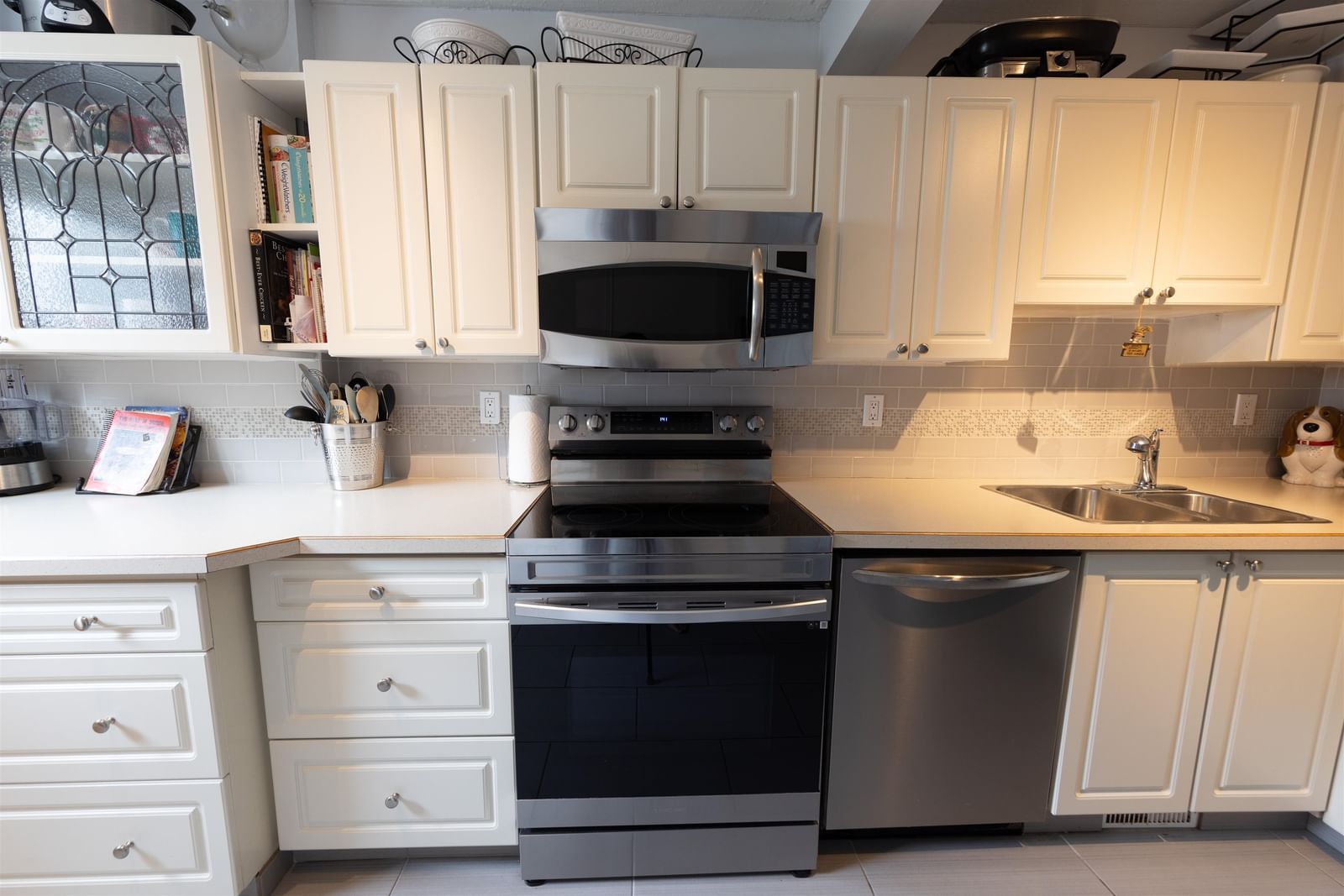 Listing Image 10