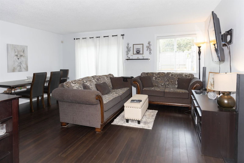 2713 Ellerslie Avenue, Burnaby, V5B 4R9 | Image 2