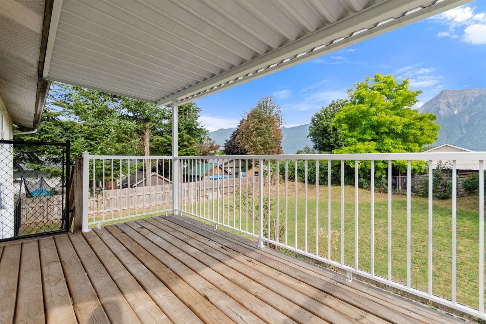 Listing Image 8