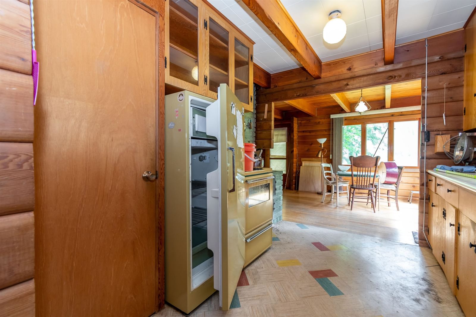 Listing Image 5