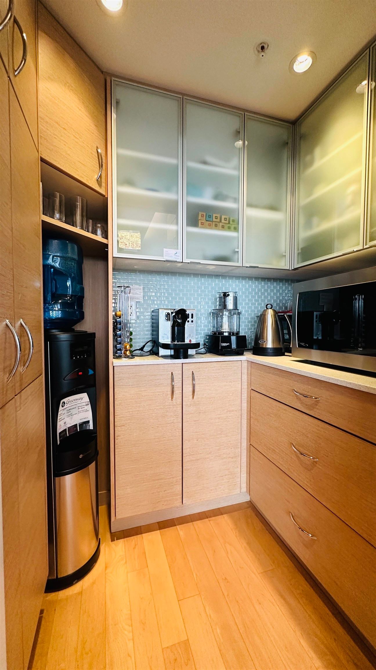 Listing Image 10