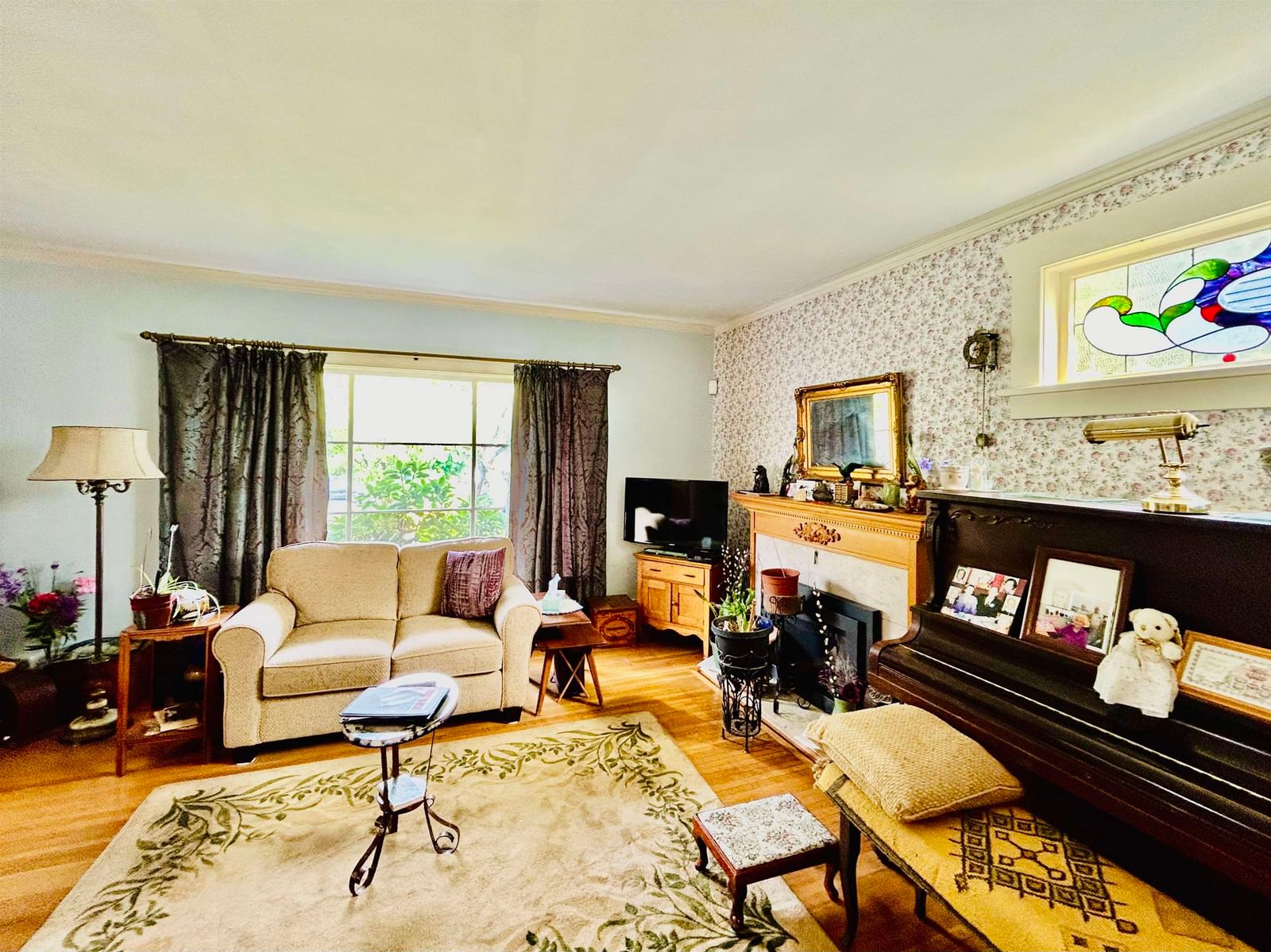 Listing Image 11