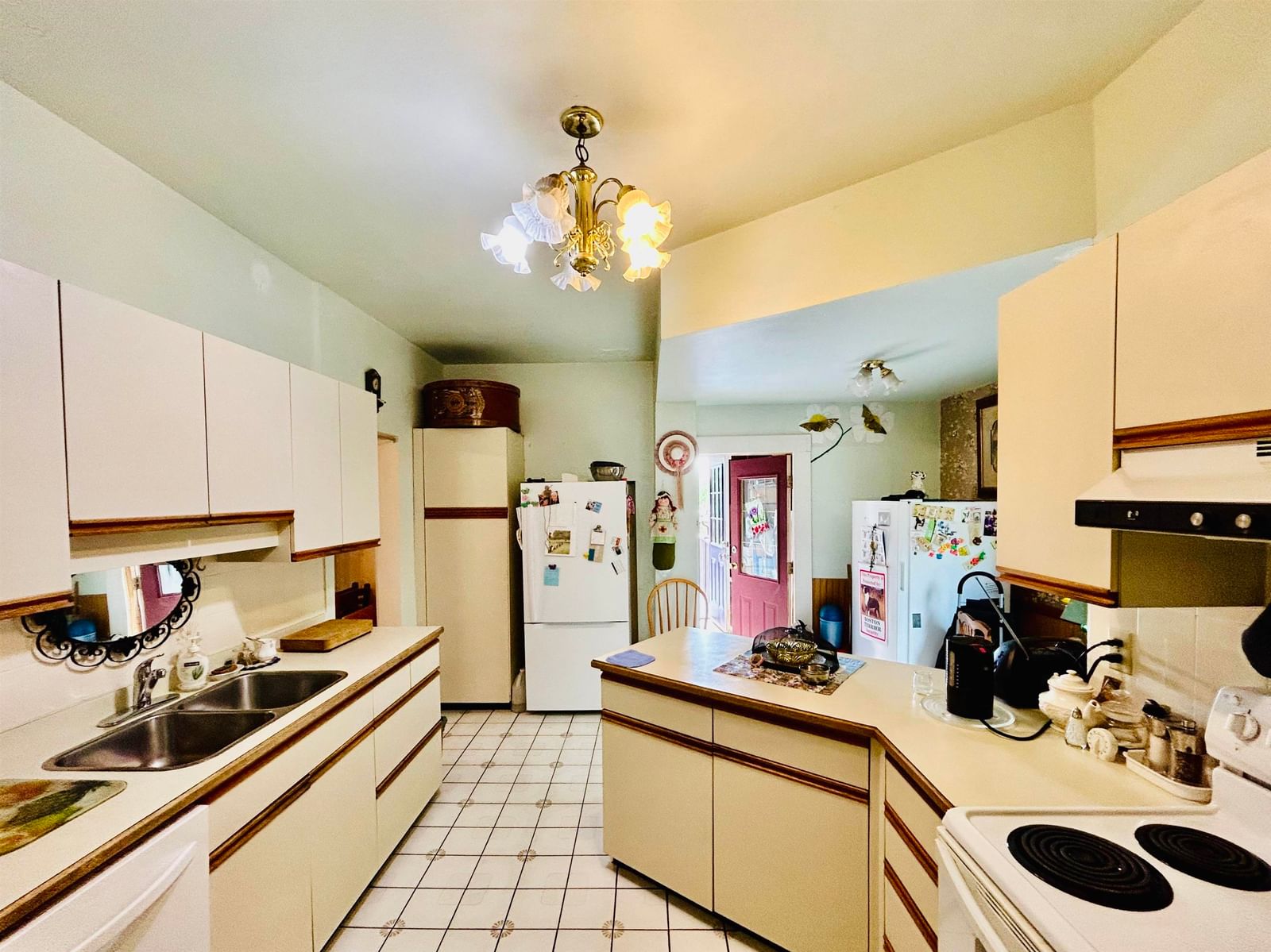 Listing Image 14