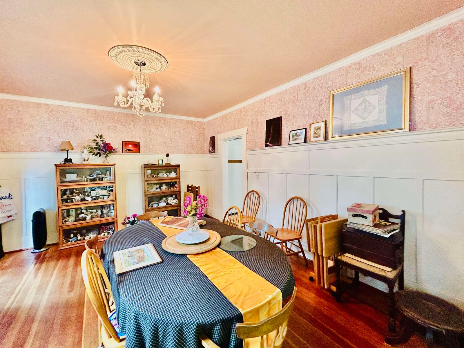 Listing Image 6
