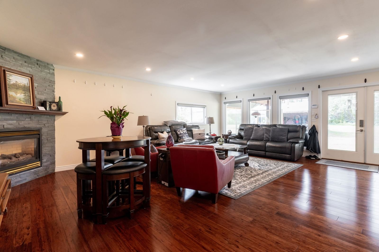 Listing Image 13