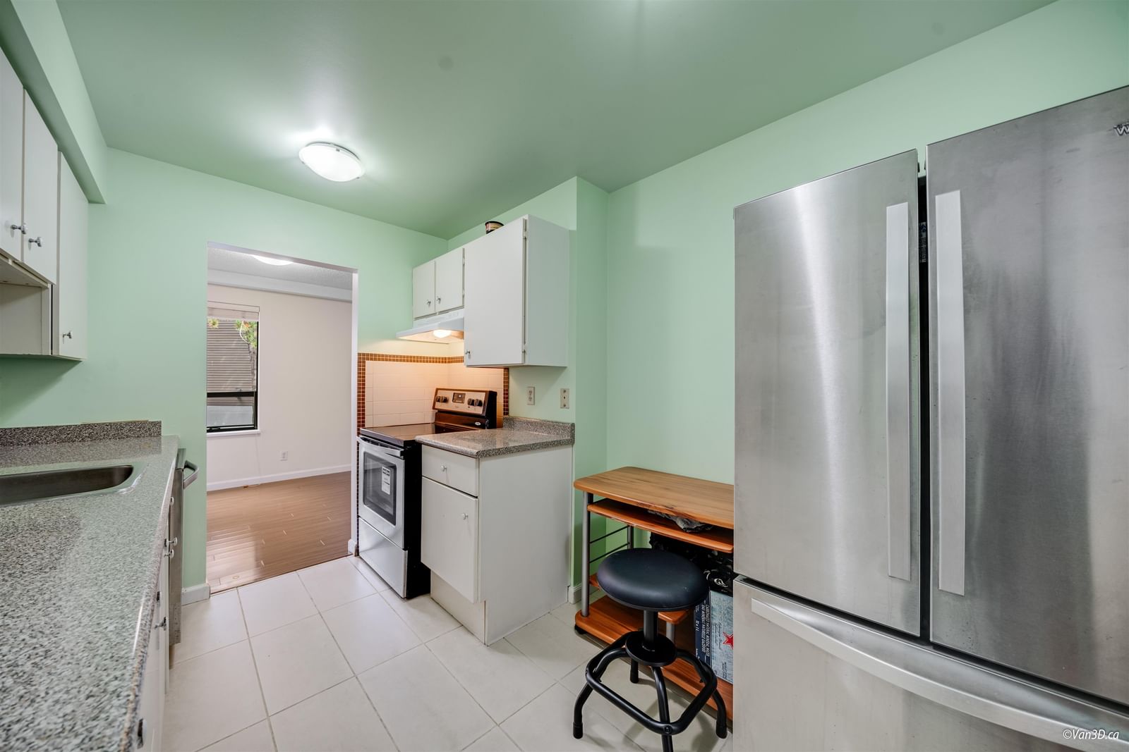 Listing Image 9