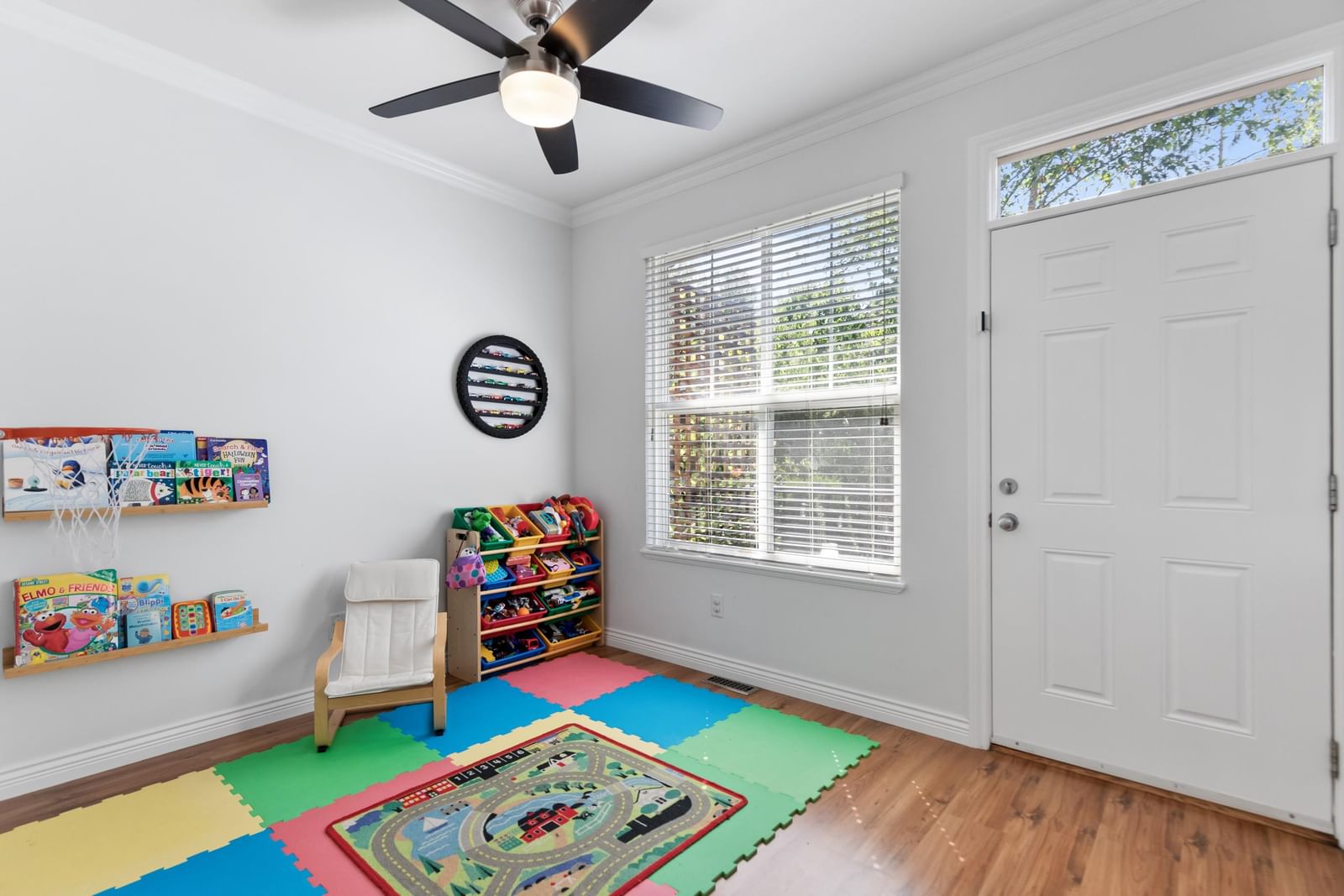 Listing Image 18