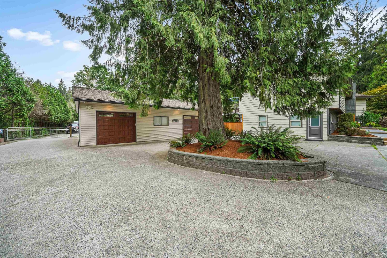 Listing Image 29