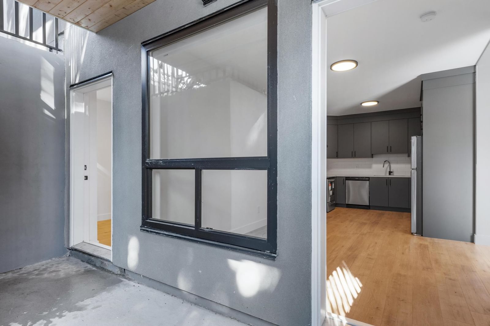 Listing Image 30