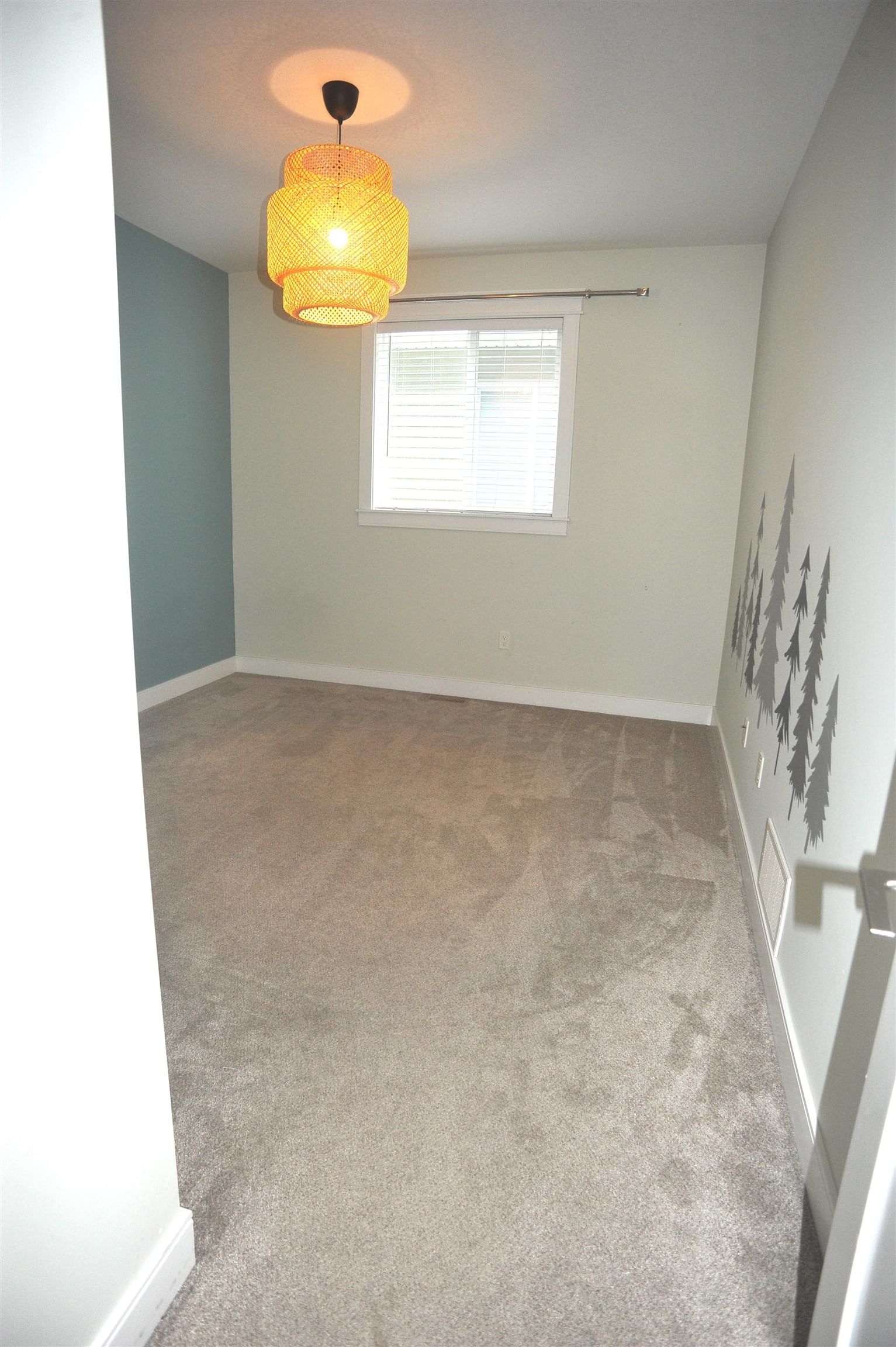 Listing Image 24