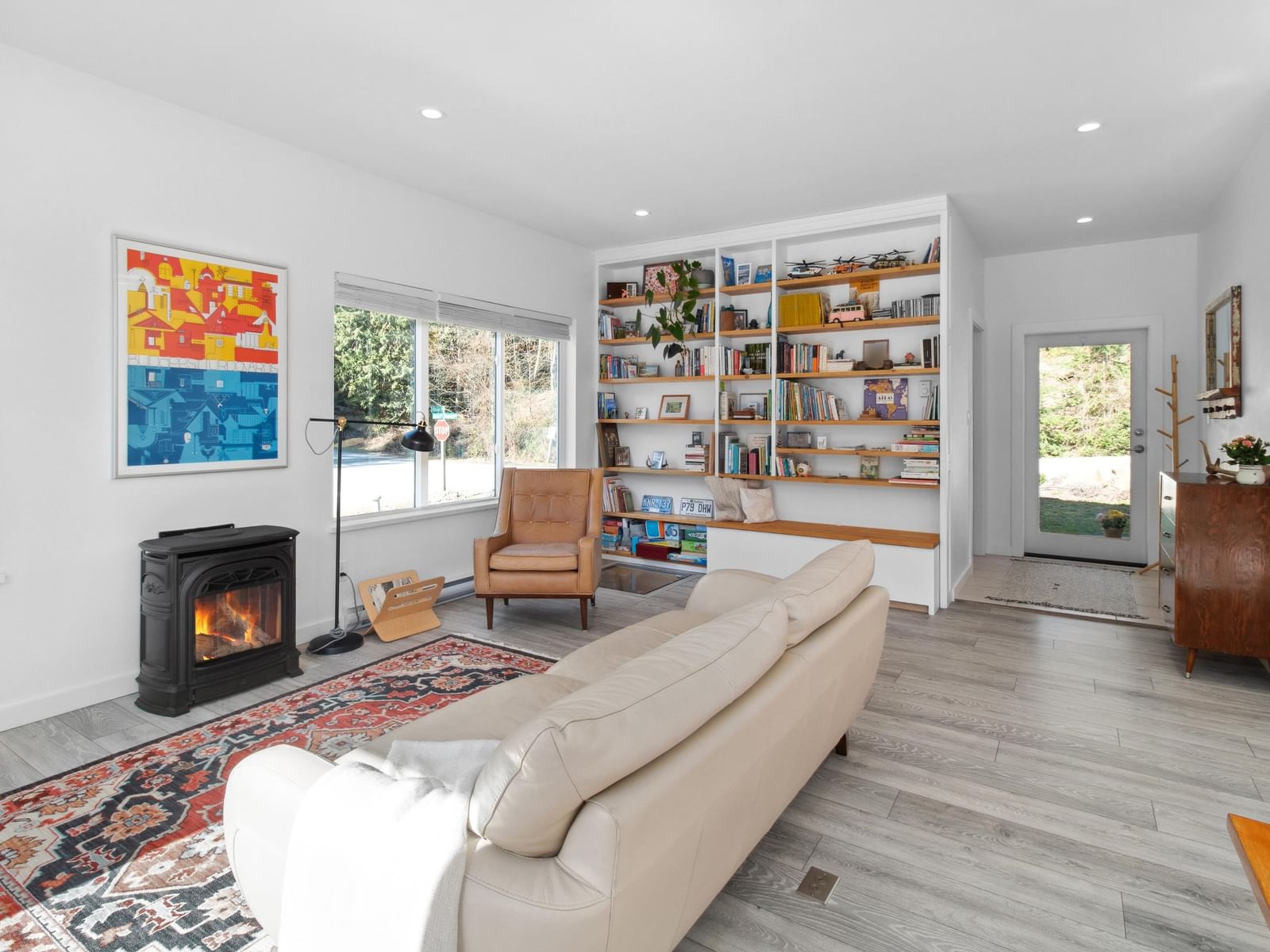 Listing Image 9