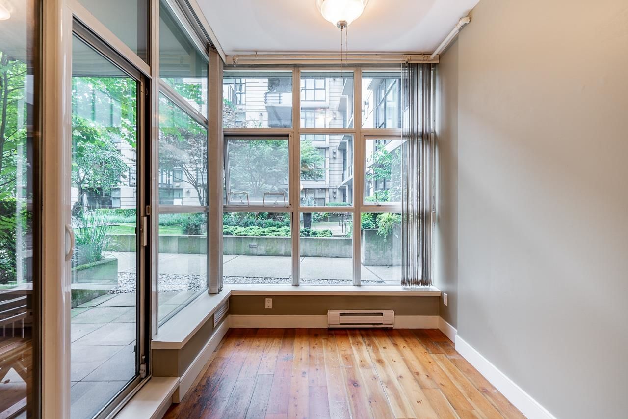 Listing Image 10