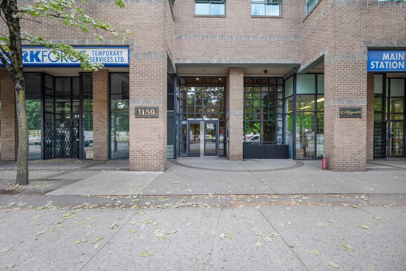 Listing Image 18