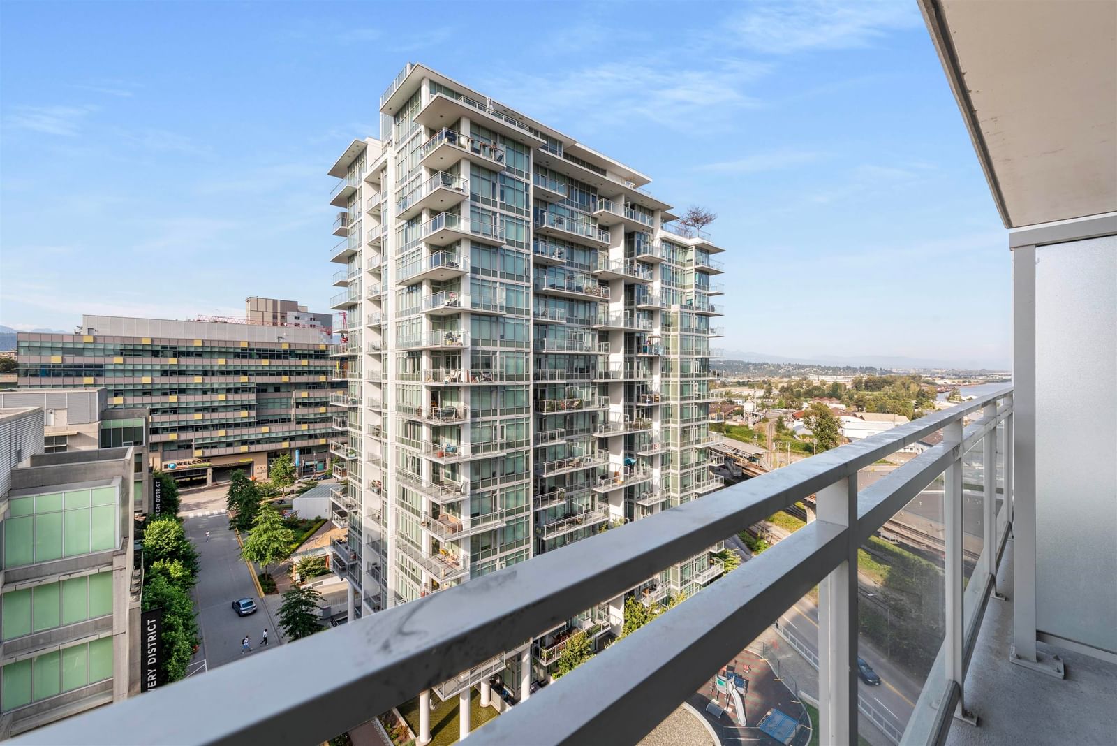 Listing Image 15