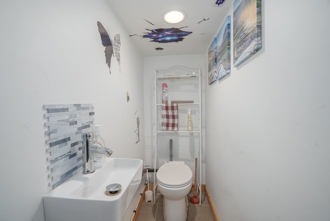 Listing Image 17