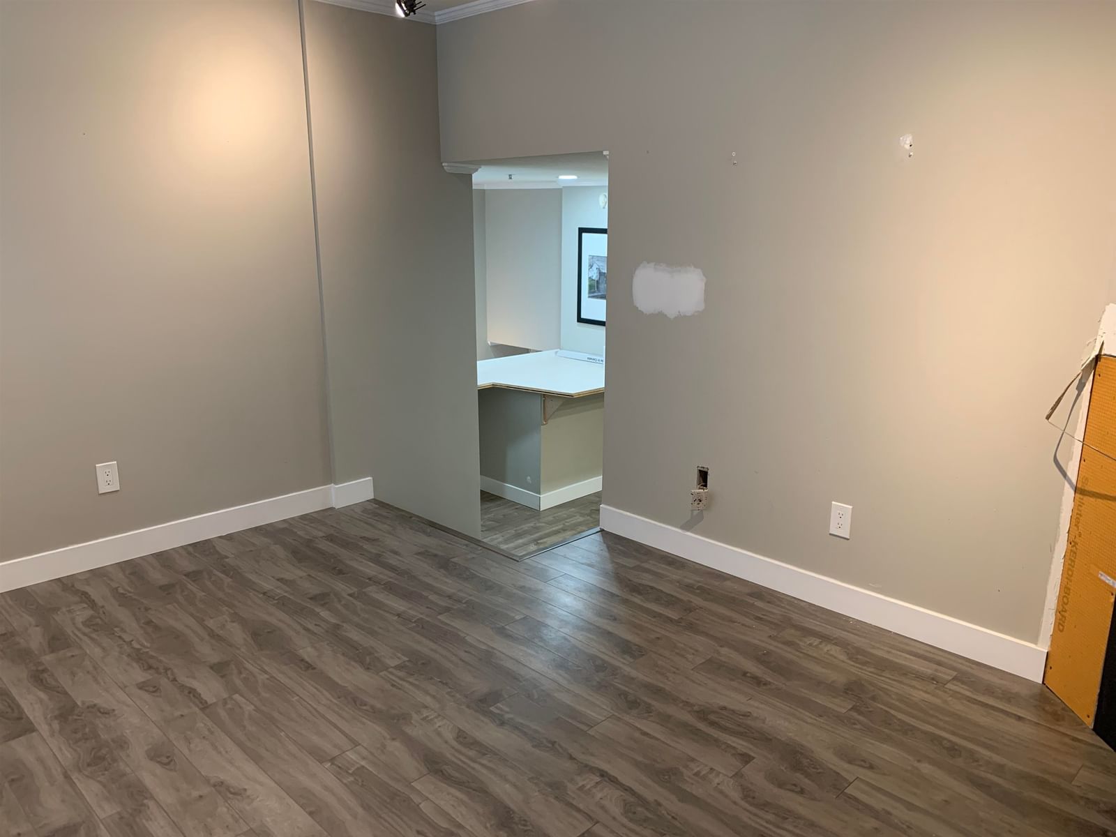 Listing Image 9