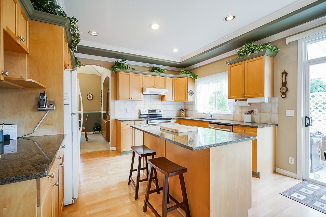 Listing Image 11