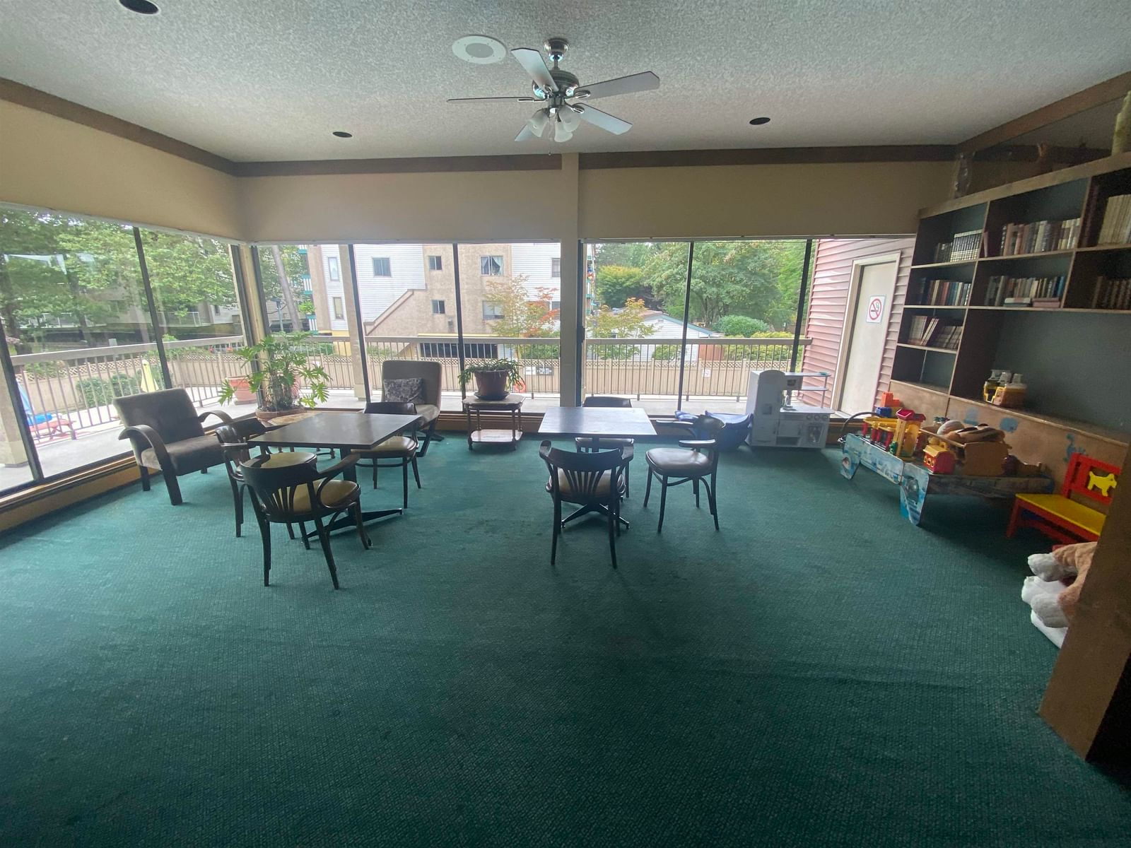 Listing Image 18