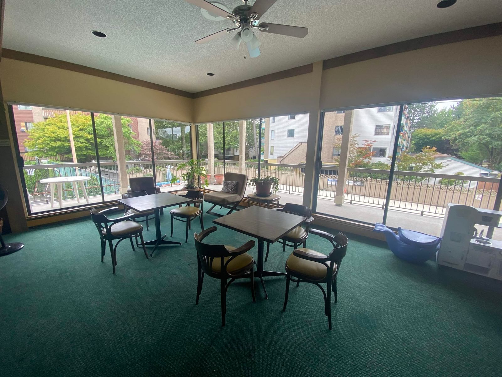 Listing Image 19