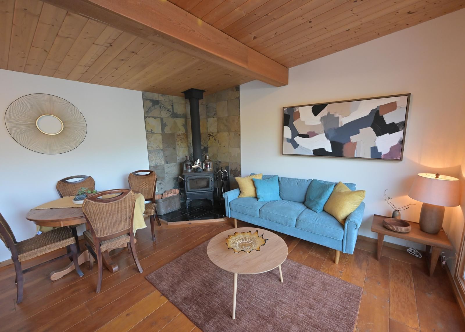 Listing Image 8