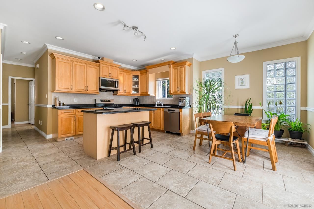Listing Image 9
