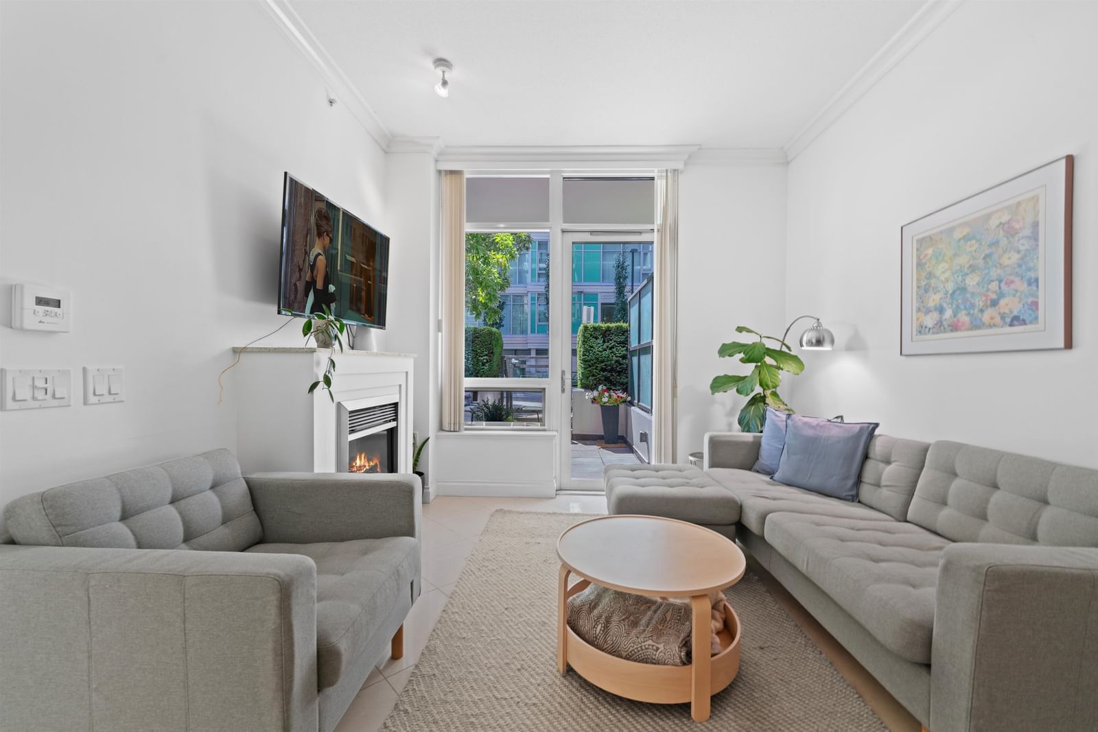 Listing Image 11