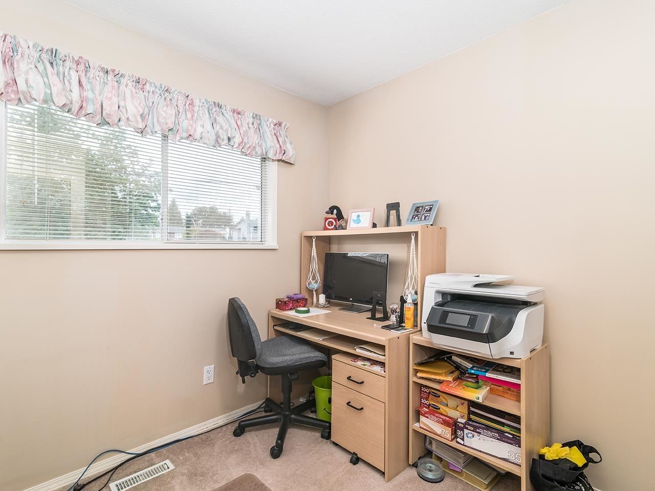 Listing Image 17