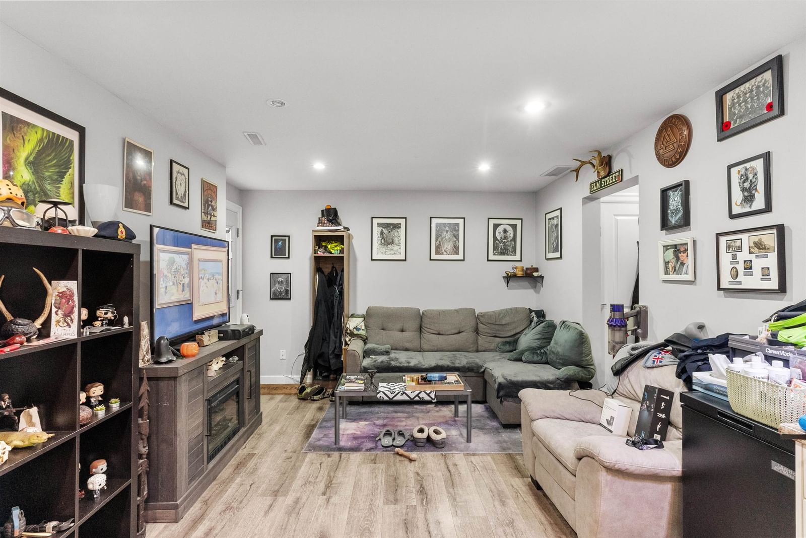 Listing Image 33