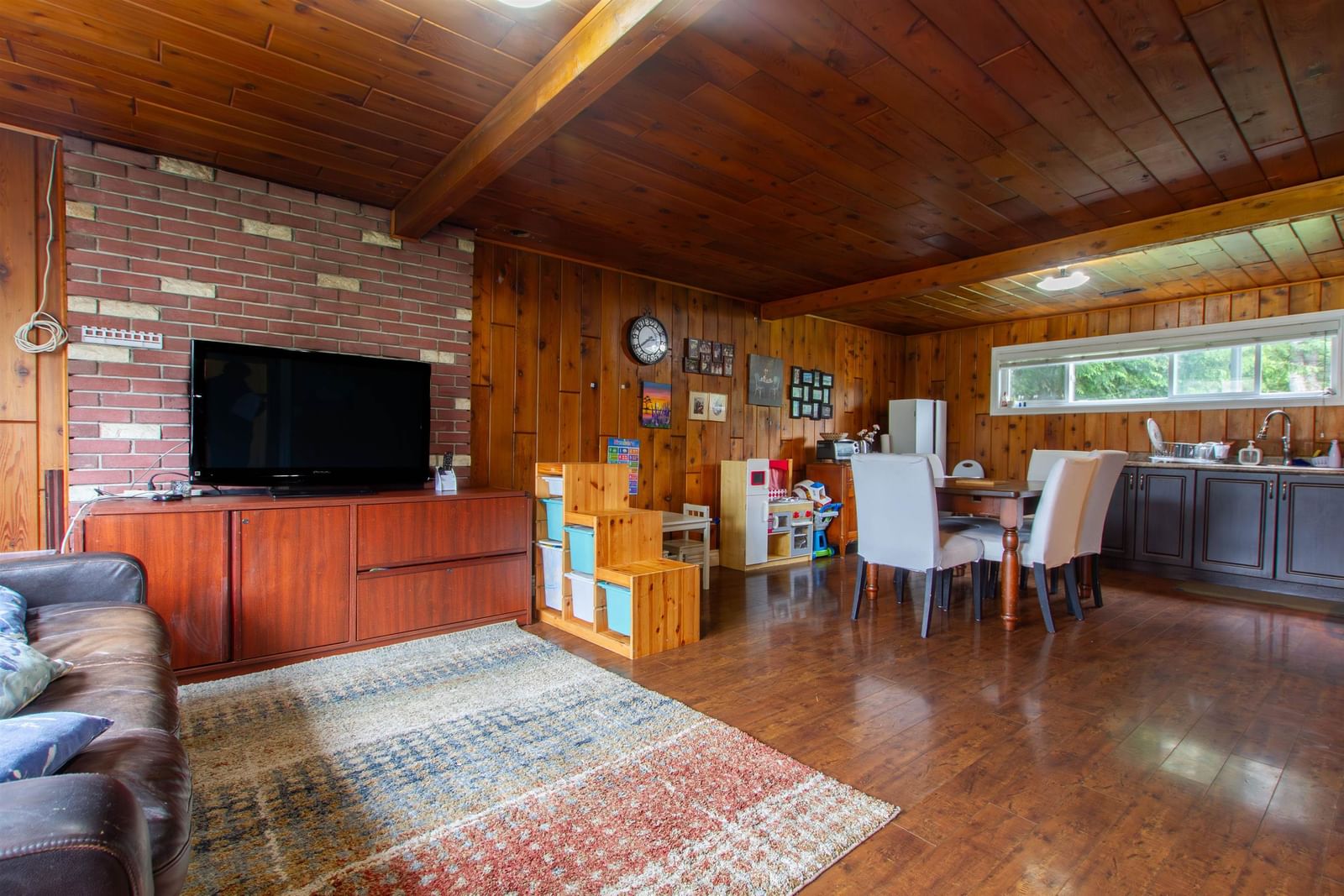 Listing Image 17