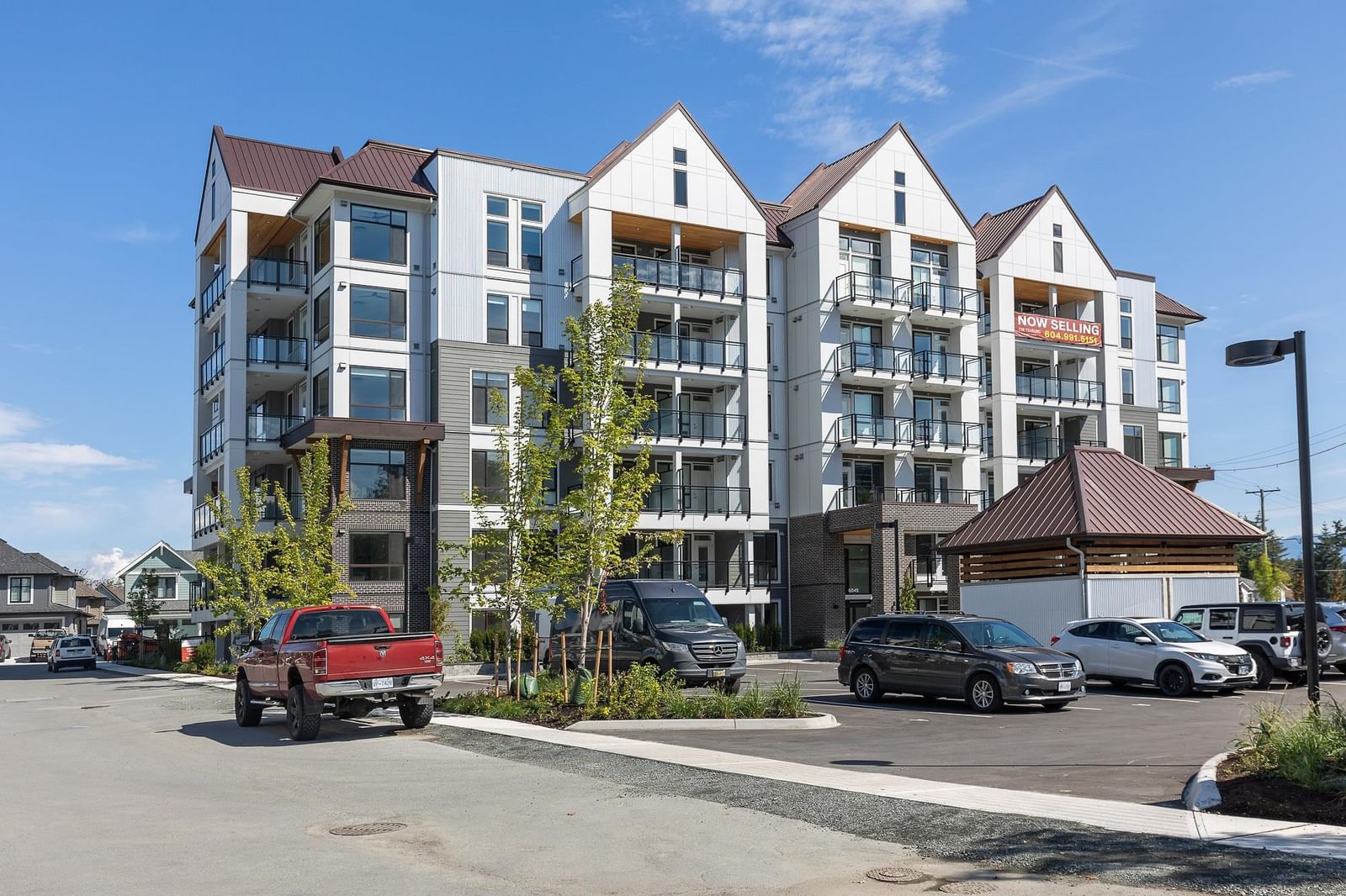 Listing Image 5