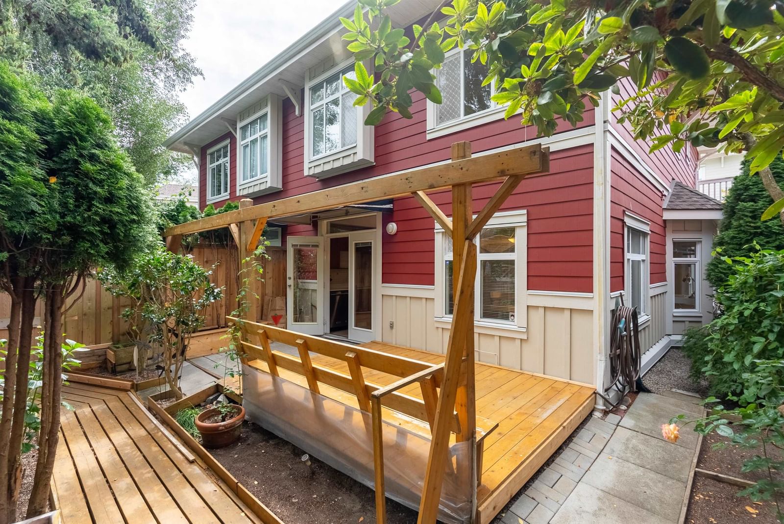 Listing Image 12