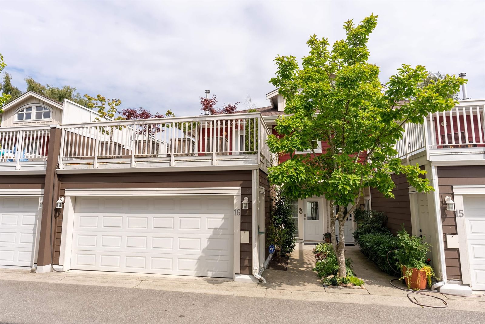 Listing Image 24