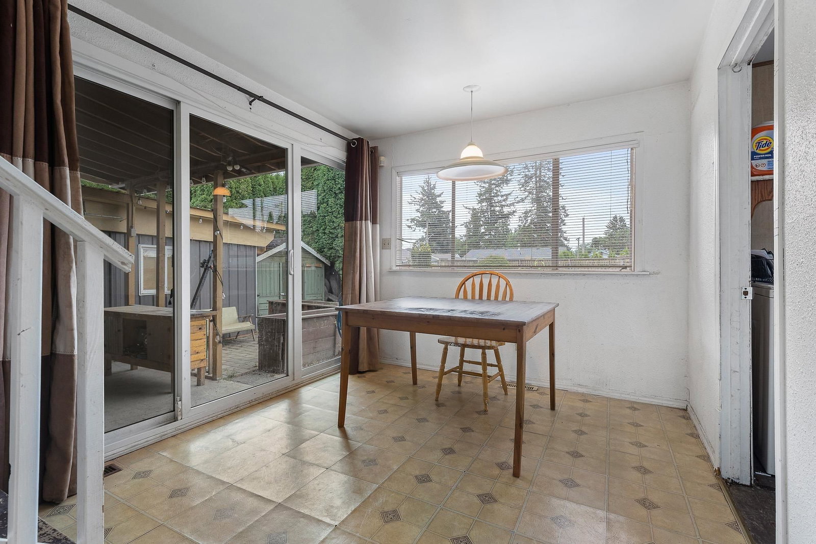 Listing Image 16